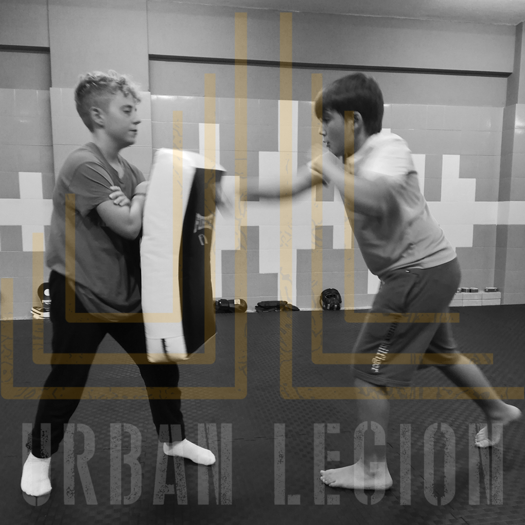 //www.urbanlegion.gr/wp-content/uploads/2020/02/ul-juniors-pads.jpg